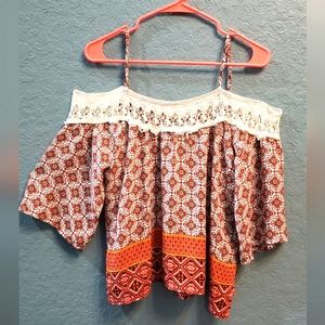 HINT OF MINT PICKABOO BLOUSE      SIZE L